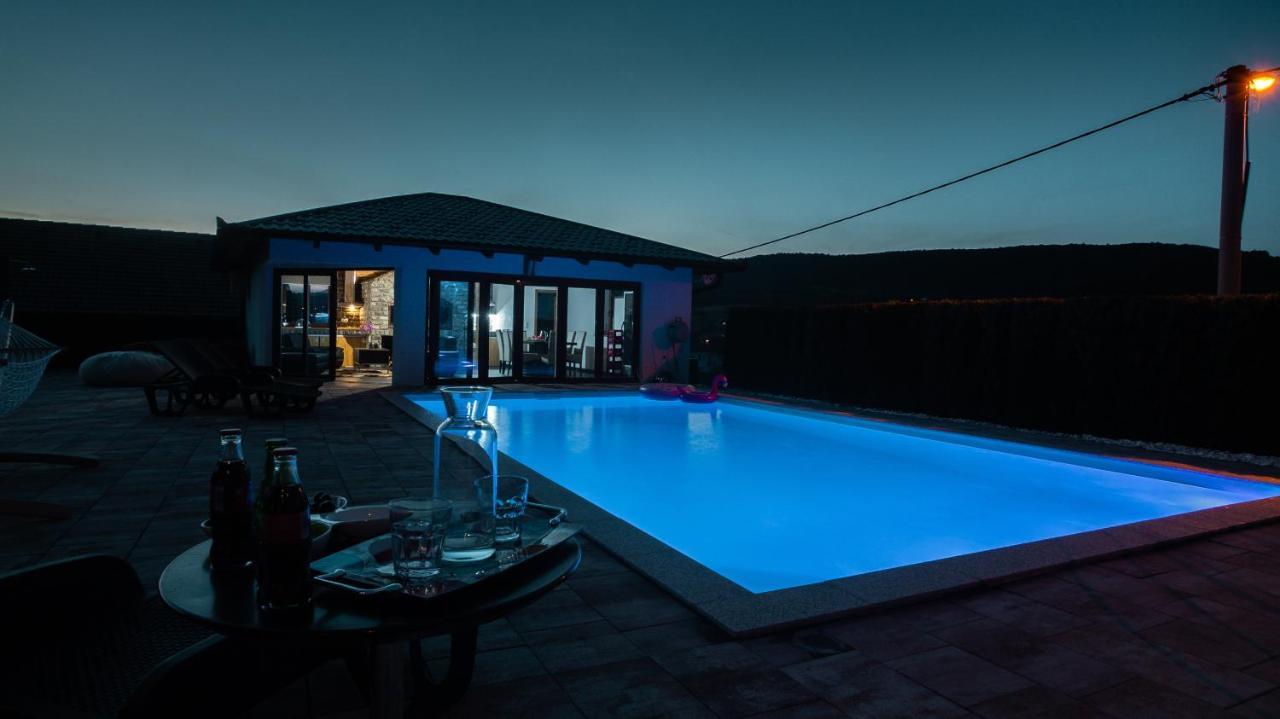 Villa De Luxe Бихач Экстерьер фото