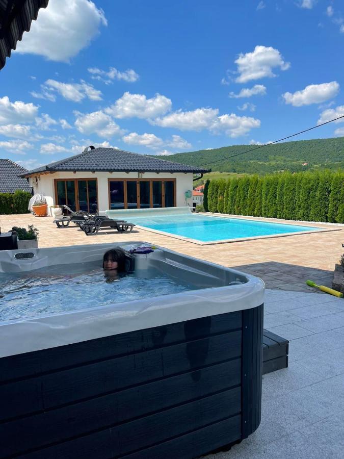 Villa De Luxe Бихач Экстерьер фото